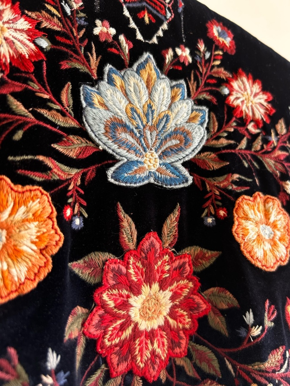 Driftwood Embroidered Velvet Duster Jacket kimono Floral Embroidery - Picture 5 of 7